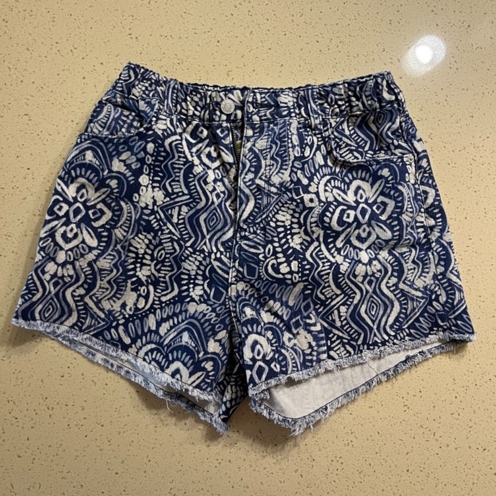 Pilcro Scrunchie Shorts (Anthropologie)